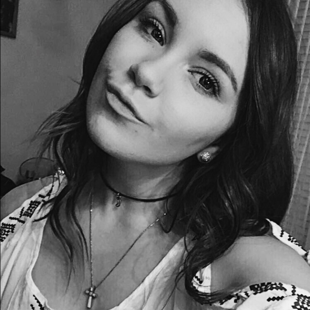 Meet your Posher, Ali