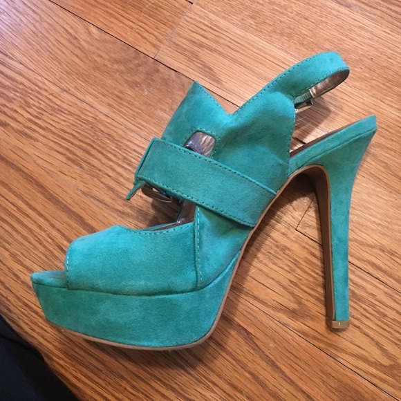 High heels - Picture 4 of 4