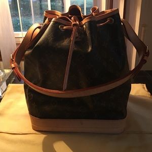 Authentic Louis Vuitton Noe Bag