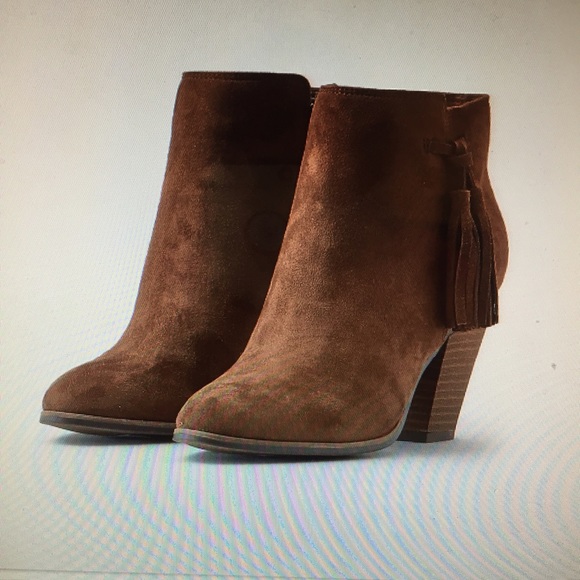 American Eagle Outfitters Shoes - HP 🌹American Eagle brown Suede bootie size 9