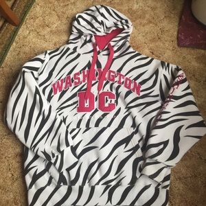 NWOT Washington DC Sweatshirt