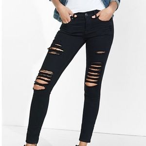Express midrise destroyed Jeggings (SHORT)