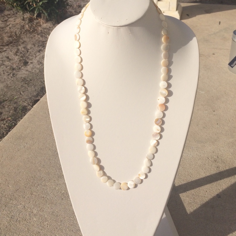 🆓BOGO🆓 Genuine Shell Necklace
