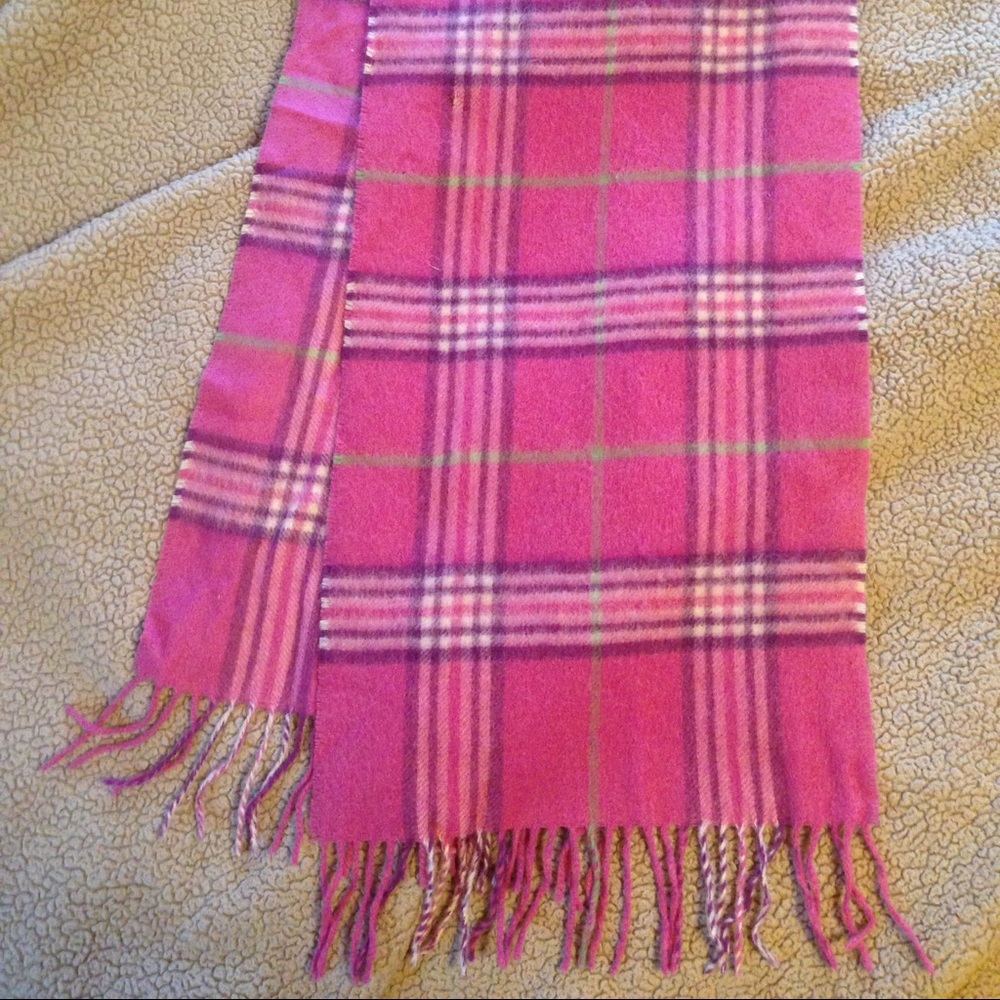 Magenta Cashmere Lord and Taylor Scarf