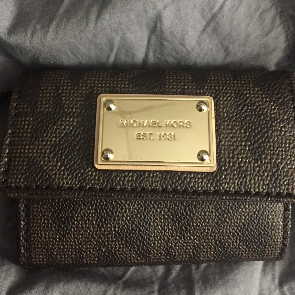 Michael Kors mini wallet
