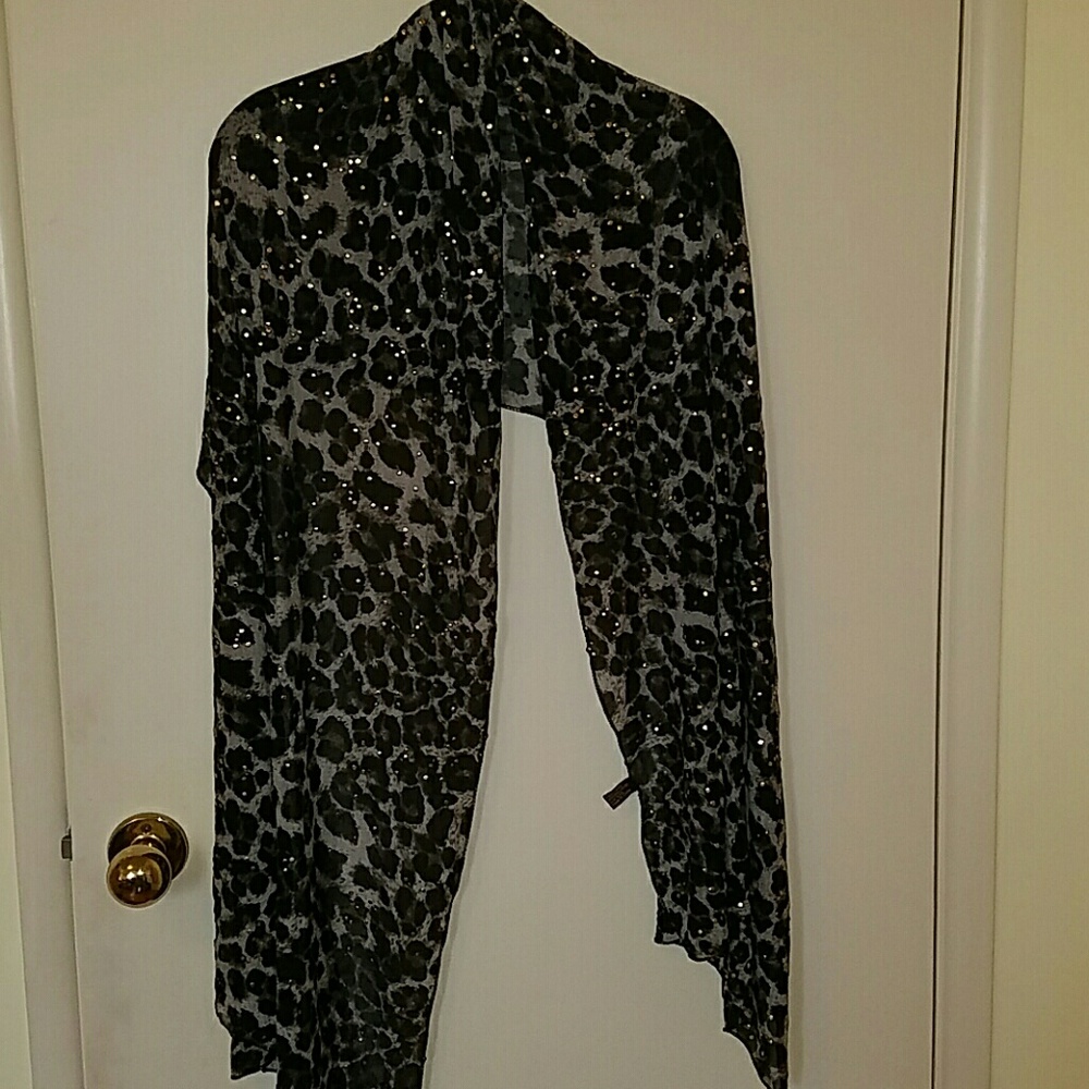 Leopard scarf/wrap