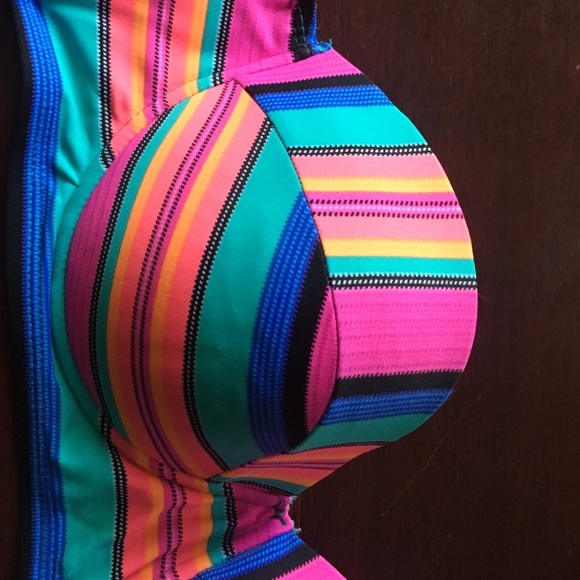 push up bikini top - Picture 2 of 4