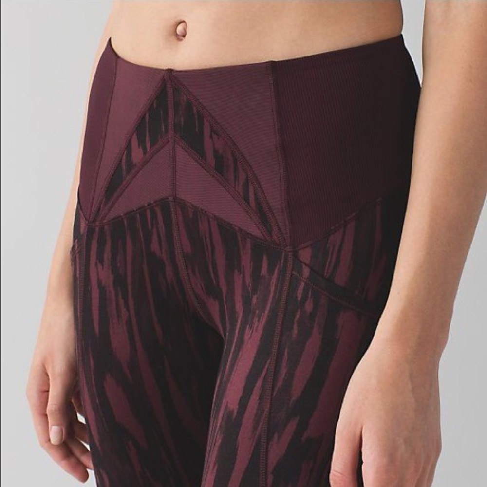 Lululemon exquisite crop
