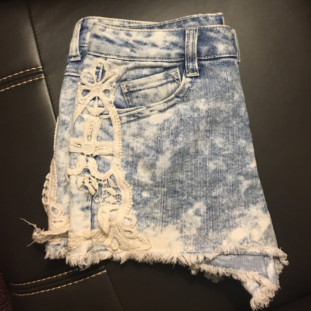 Jean shorts - Picture 2 of 2