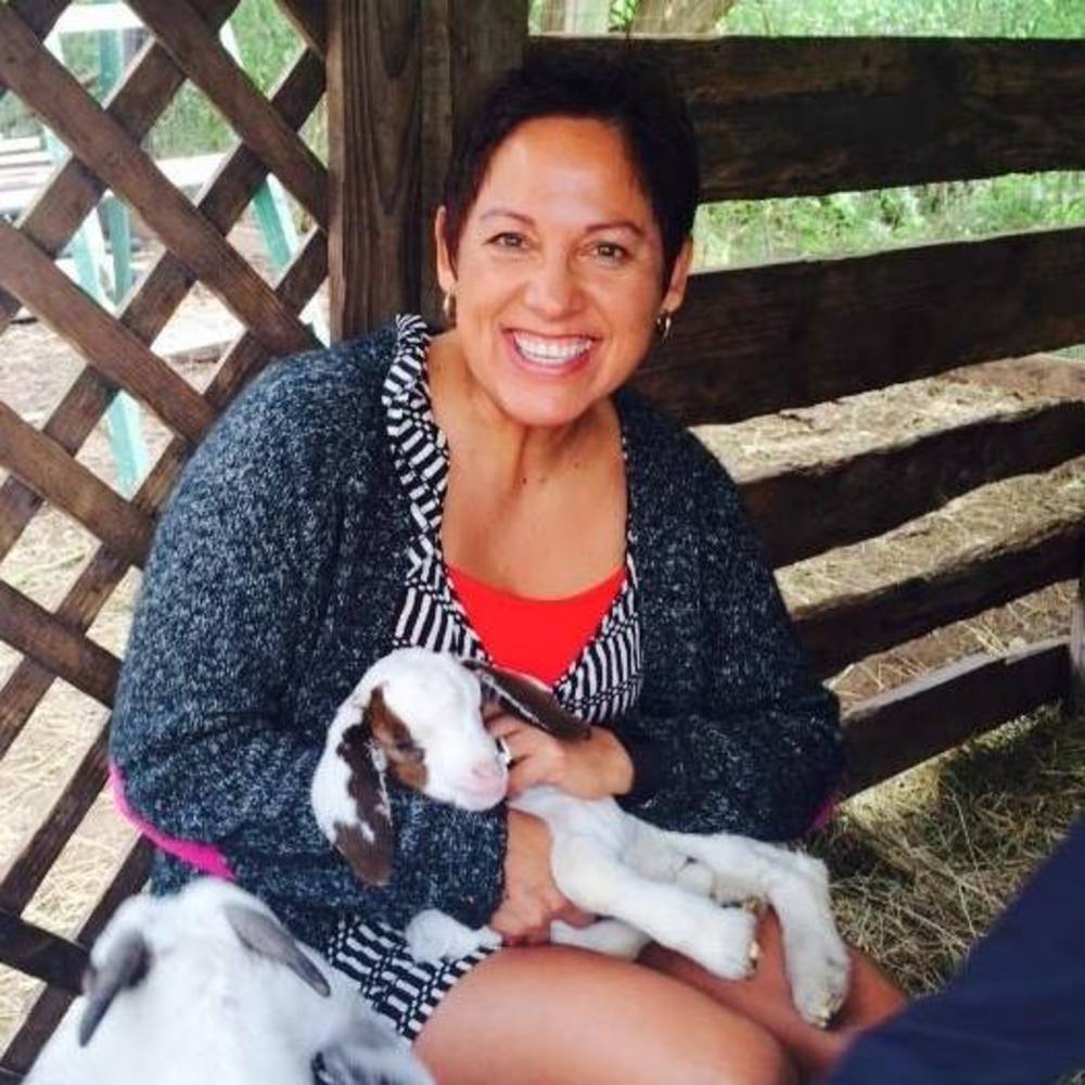 Meet your Posher, Lola