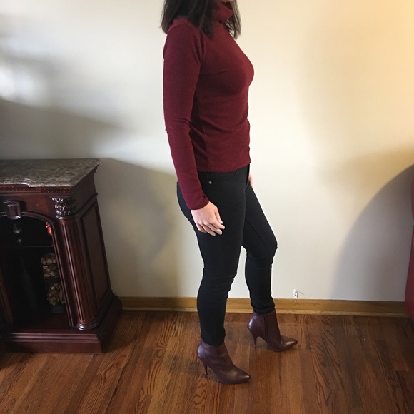 Lace Up Open Back Sweater Top - Picture 3 of 4