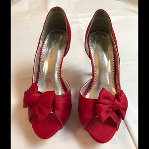 David's Bridal Satin Peep Toe High Heel with Bow