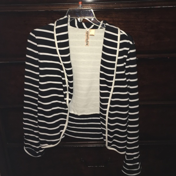 Blazer - Picture 1 of 2