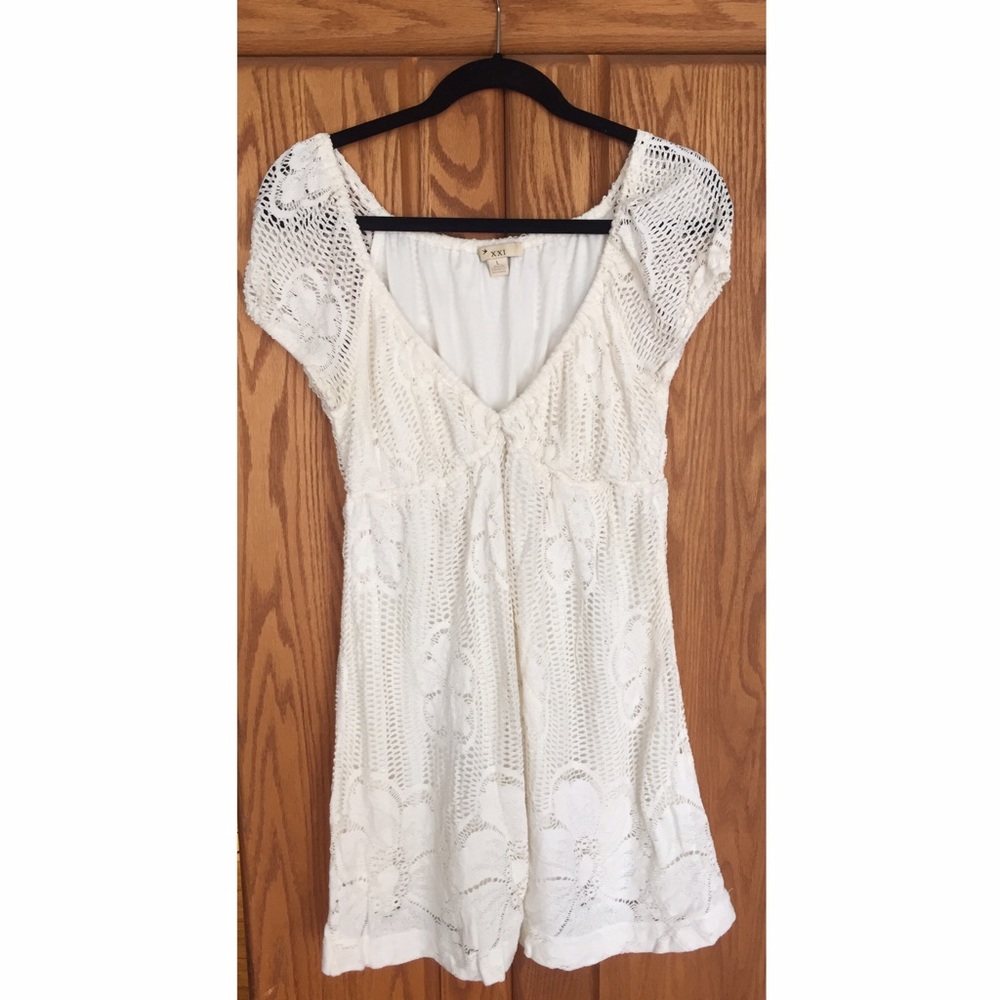Cream lace F21 cap sleeve dress
