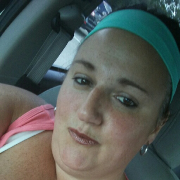 Meet your Posher, Sara - Picture 1 of 1