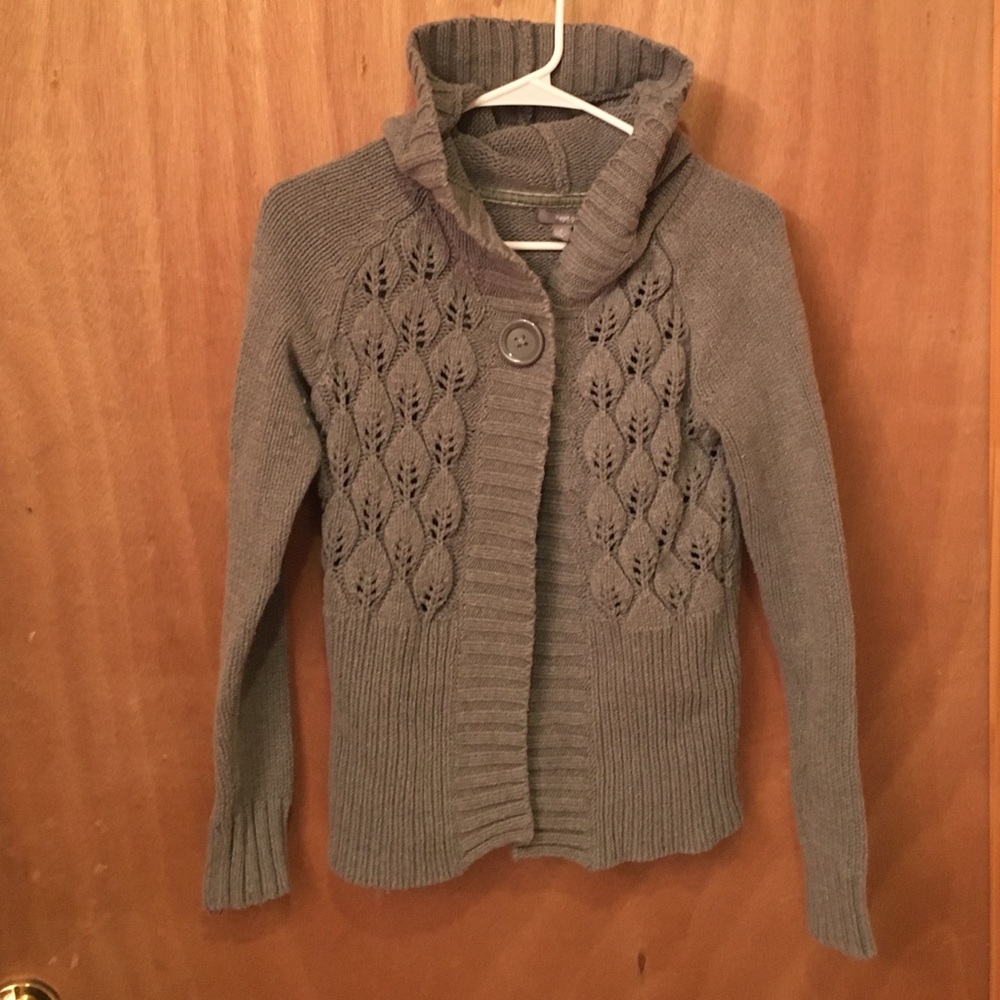 Hooded sweater