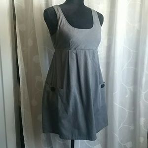 Cute as a button grey dress!