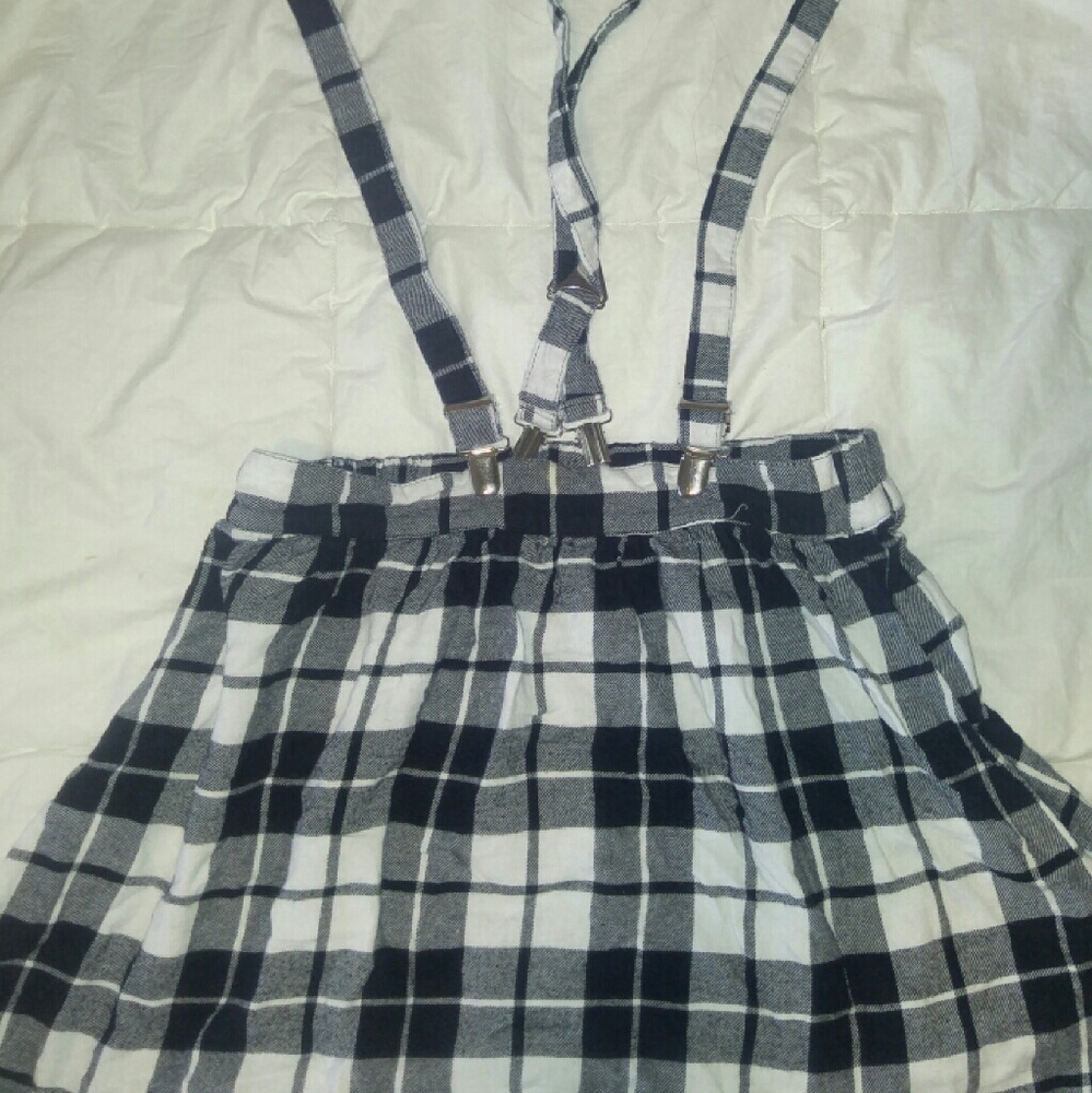 Girls Plaid Skirt size 10/12