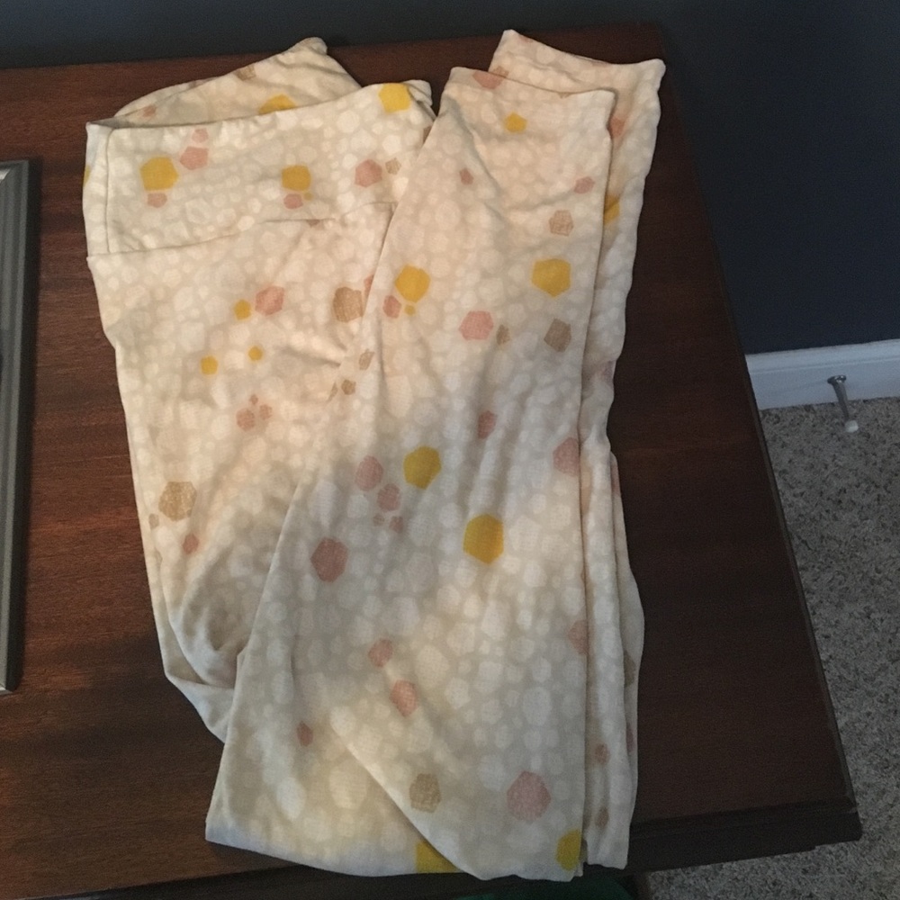 LULAROE tall & curvy leggings