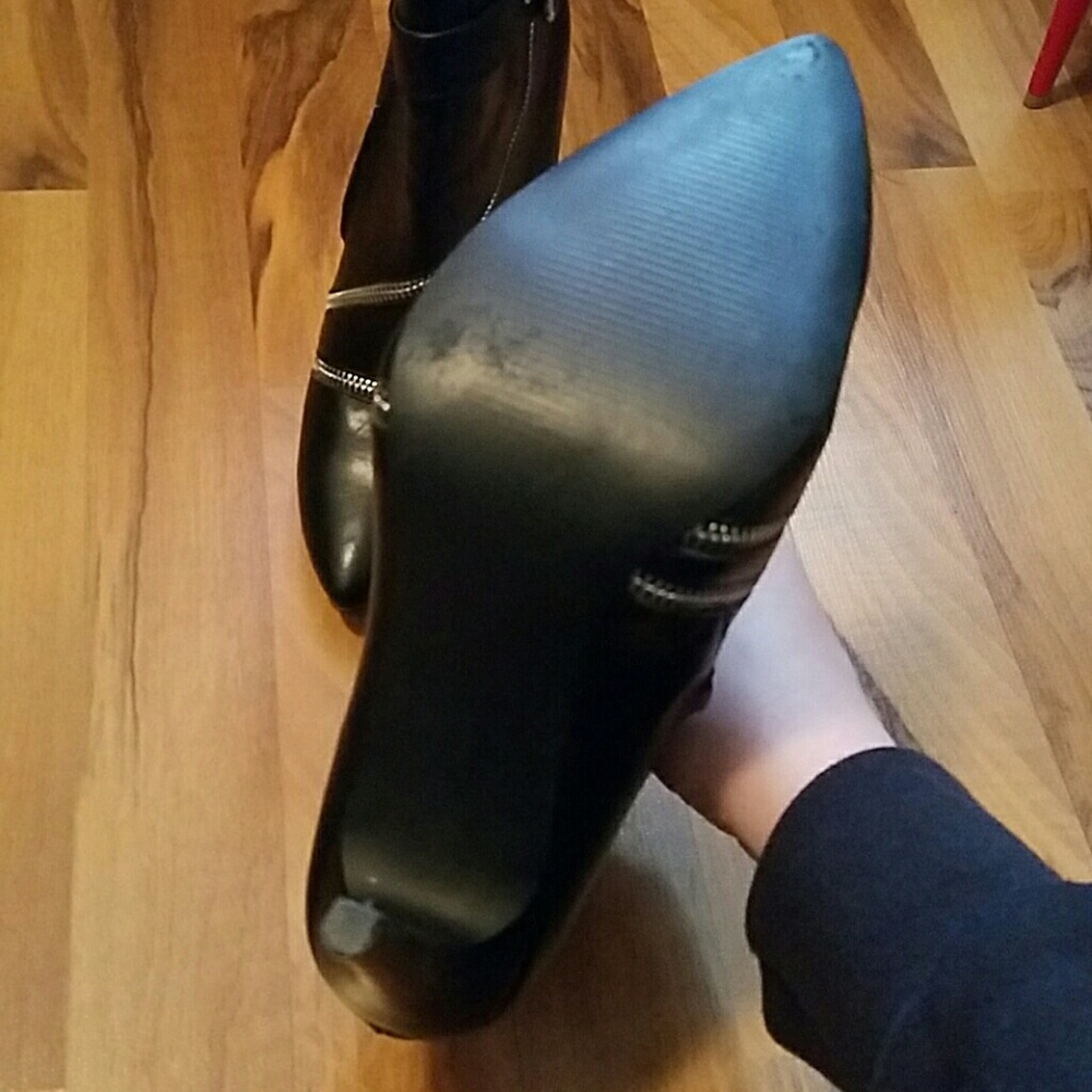 Black booties - Picture 3 of 3