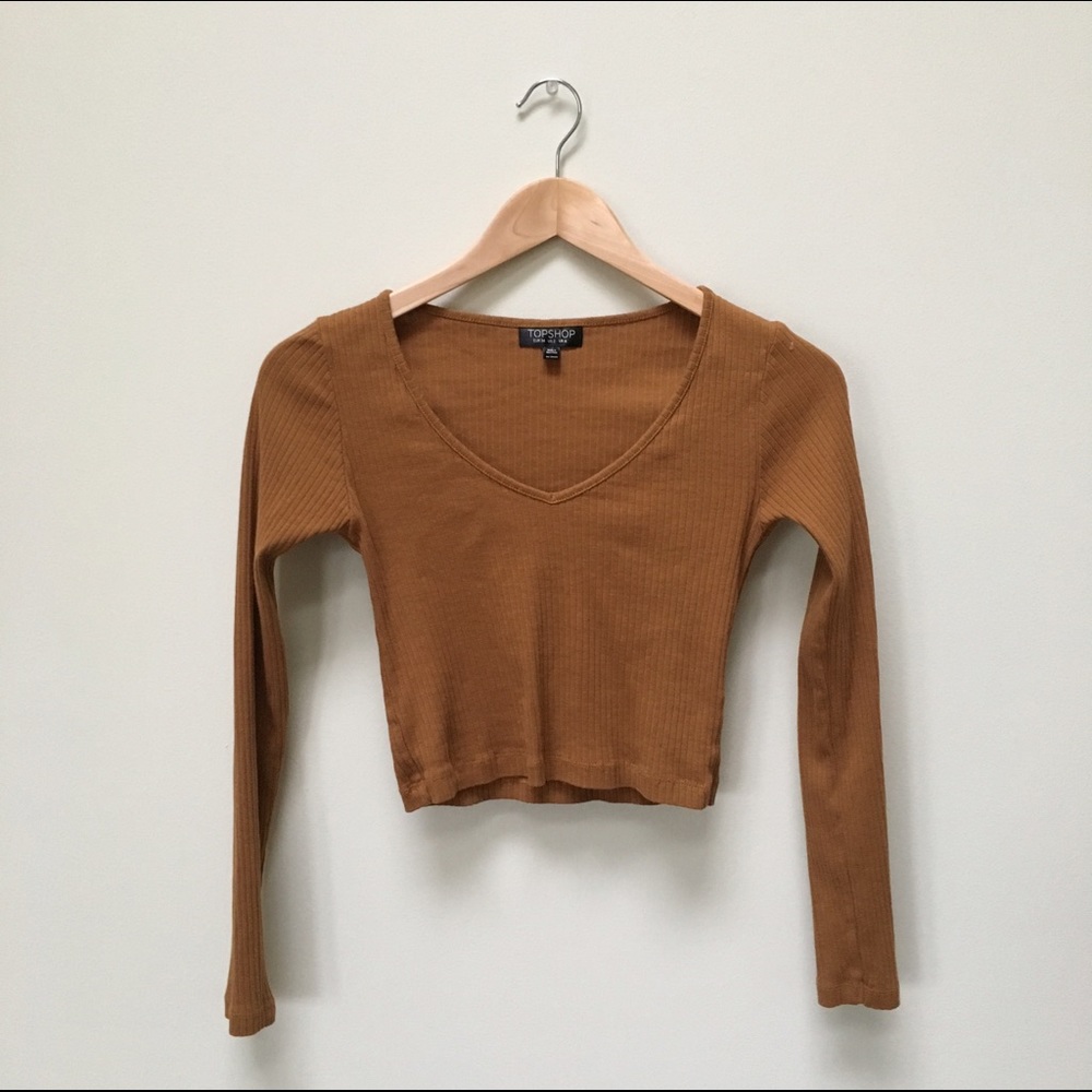 TOPSHOP Ribbed V-Neck Crop Top