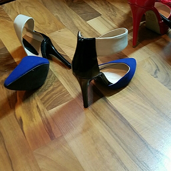Shoe dazzle color block heels - Picture 3 of 3