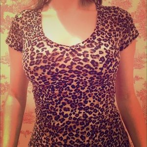 Heart and hips sexy leopard print shirt
