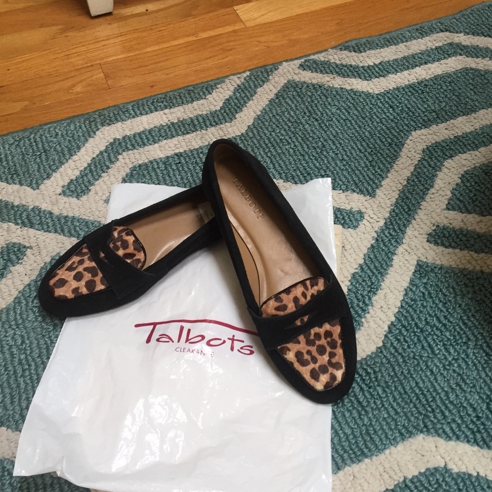 Brand new flat shoes
