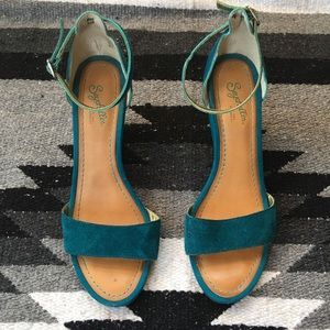 Seychelles 'Thyme' Wedge Sandal, size 8.5