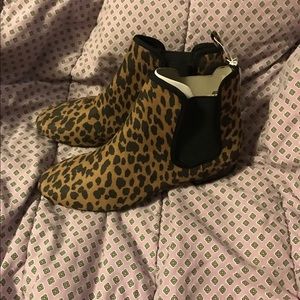 Old navy ankle booties