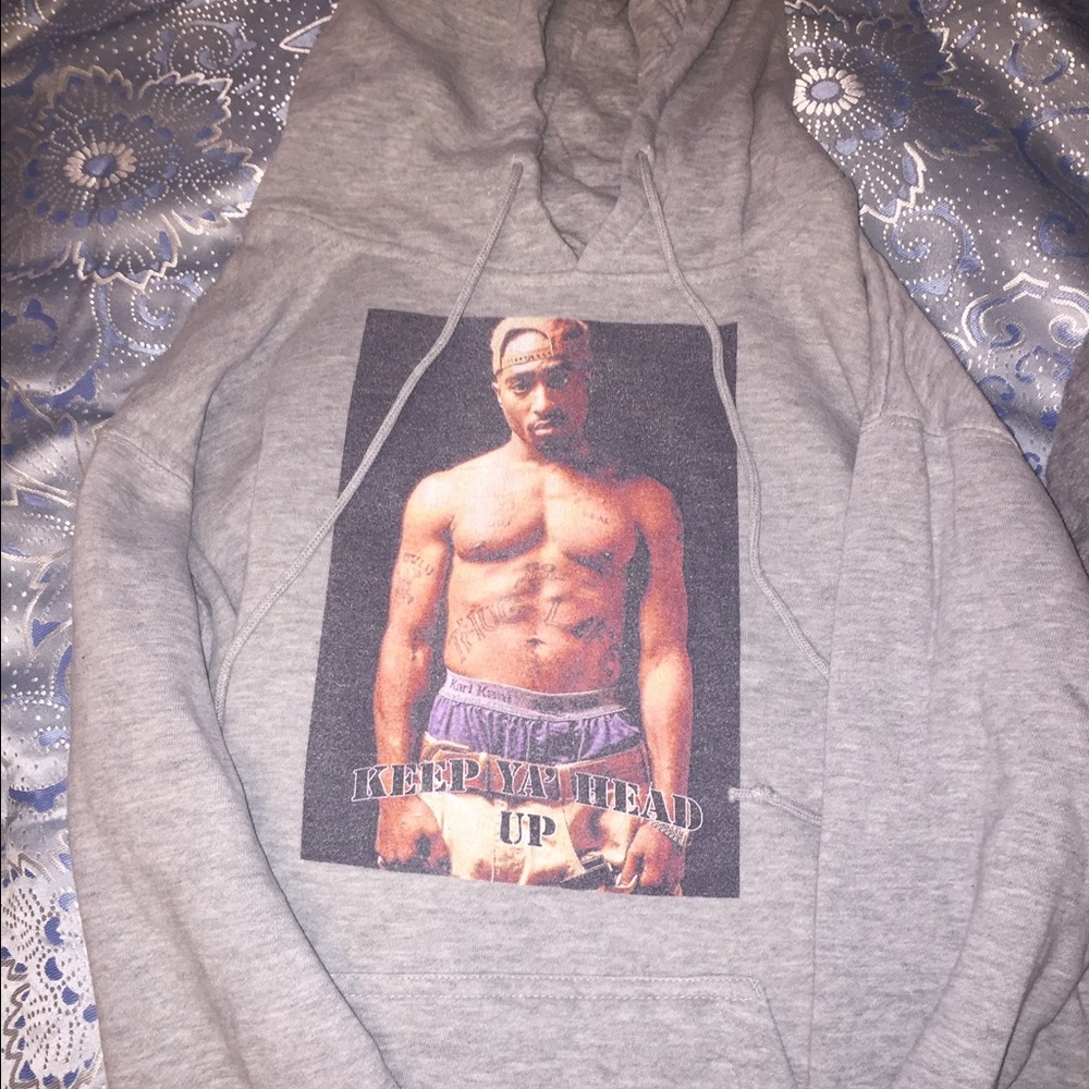 Tupac sweatshirt