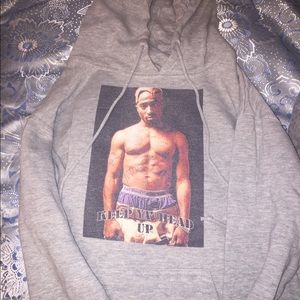 Tupac sweatshirt