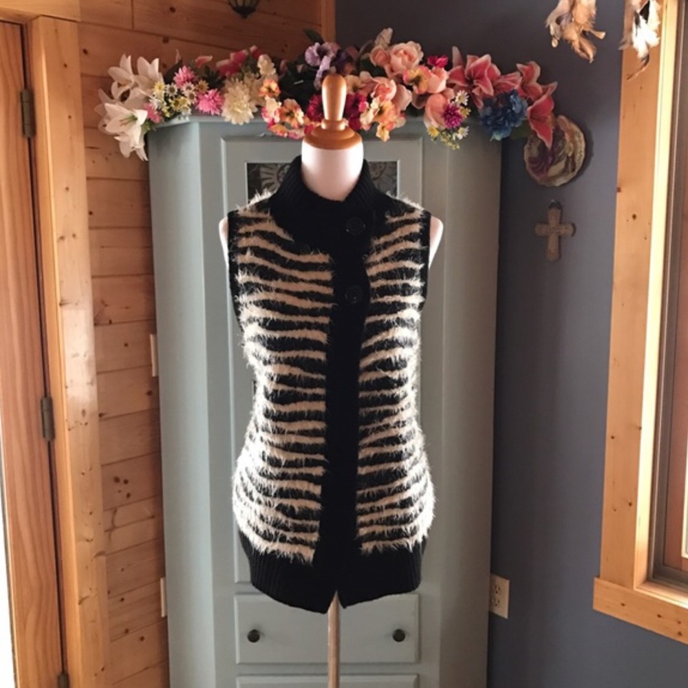 CHICO'S Fuzzy Sweater Vest.  NEW!!!! WOW!! On SALE
