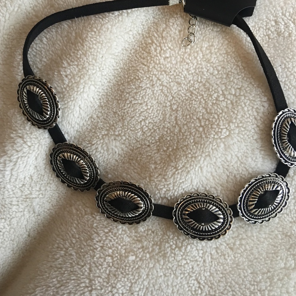 Concho choker - Picture 2 of 2