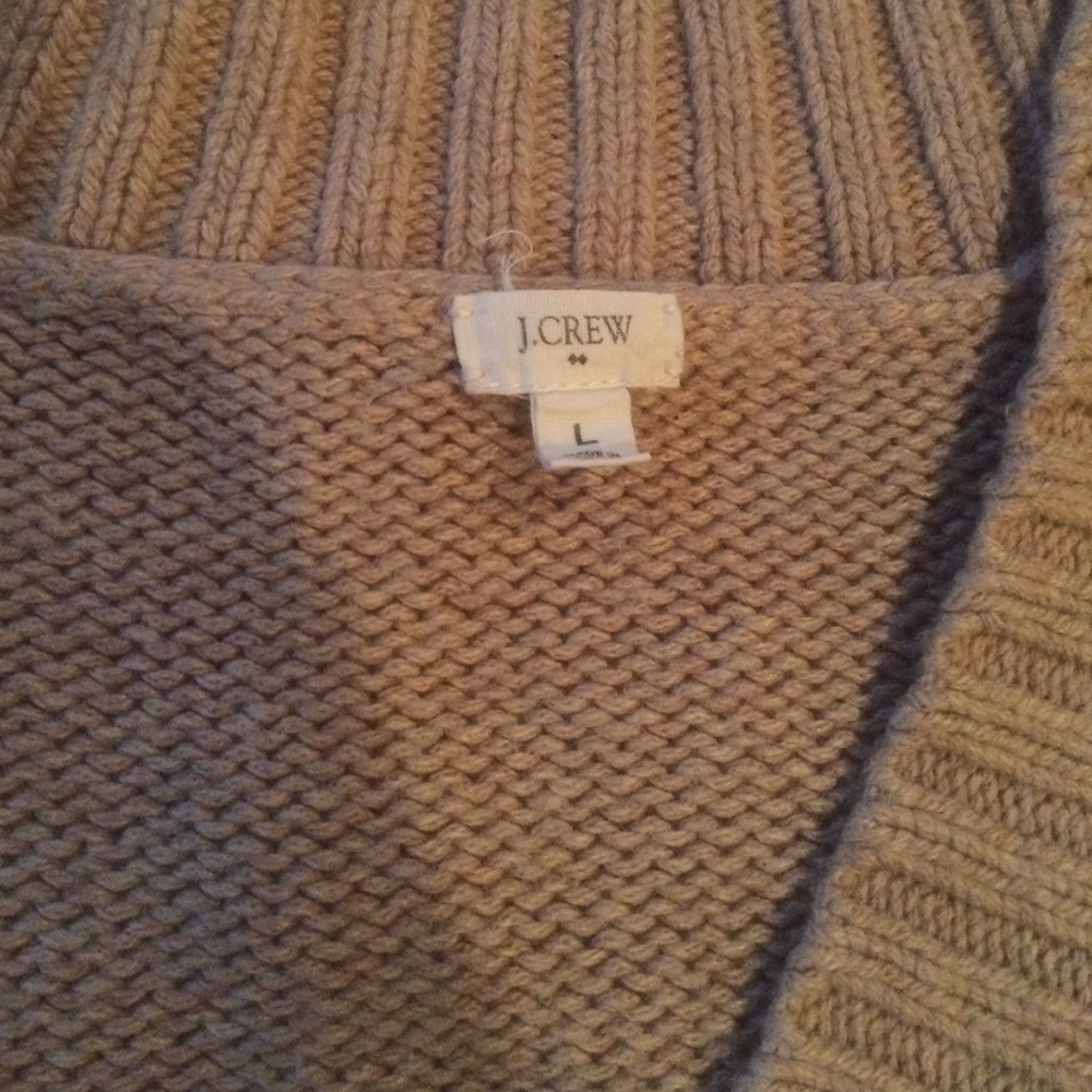 J CREW V NECK SWEATER - Picture 2 of 4