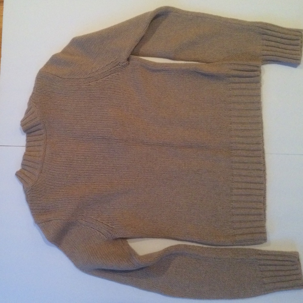 J CREW V NECK SWEATER - Picture 3 of 4