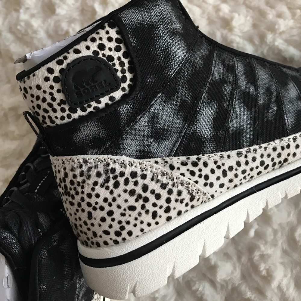 SOLD! SOREL Tivoli Lux Genuine Calf Fur Sneaker - Picture 3 of 4