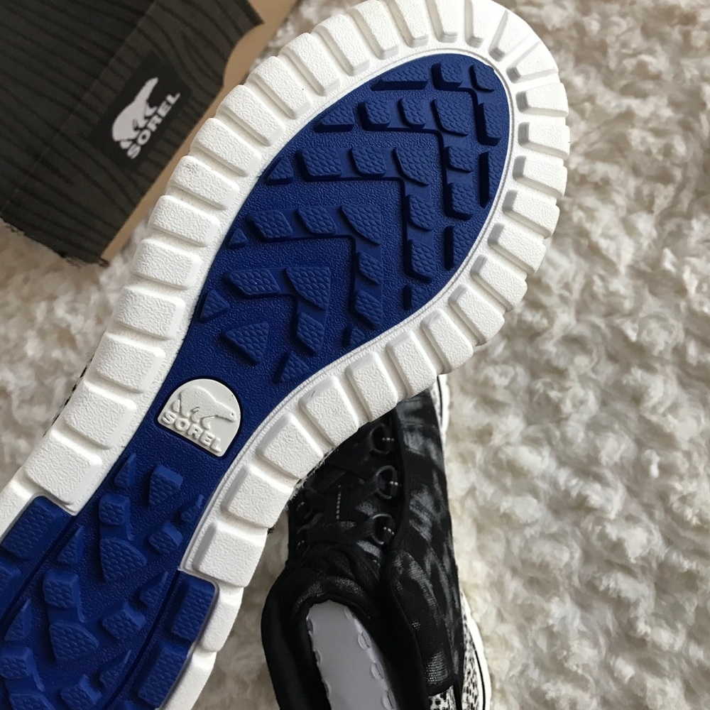 SOLD! SOREL Tivoli Lux Genuine Calf Fur Sneaker - Picture 4 of 4