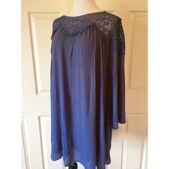 5⭐️BUYER RATED⭐️BLUE LACE EMBELLISHED DRESS - Picture 4 of 4