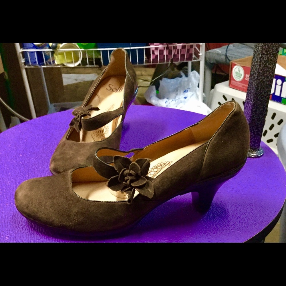 Sofft Leather Mary Jane Pumps NW
