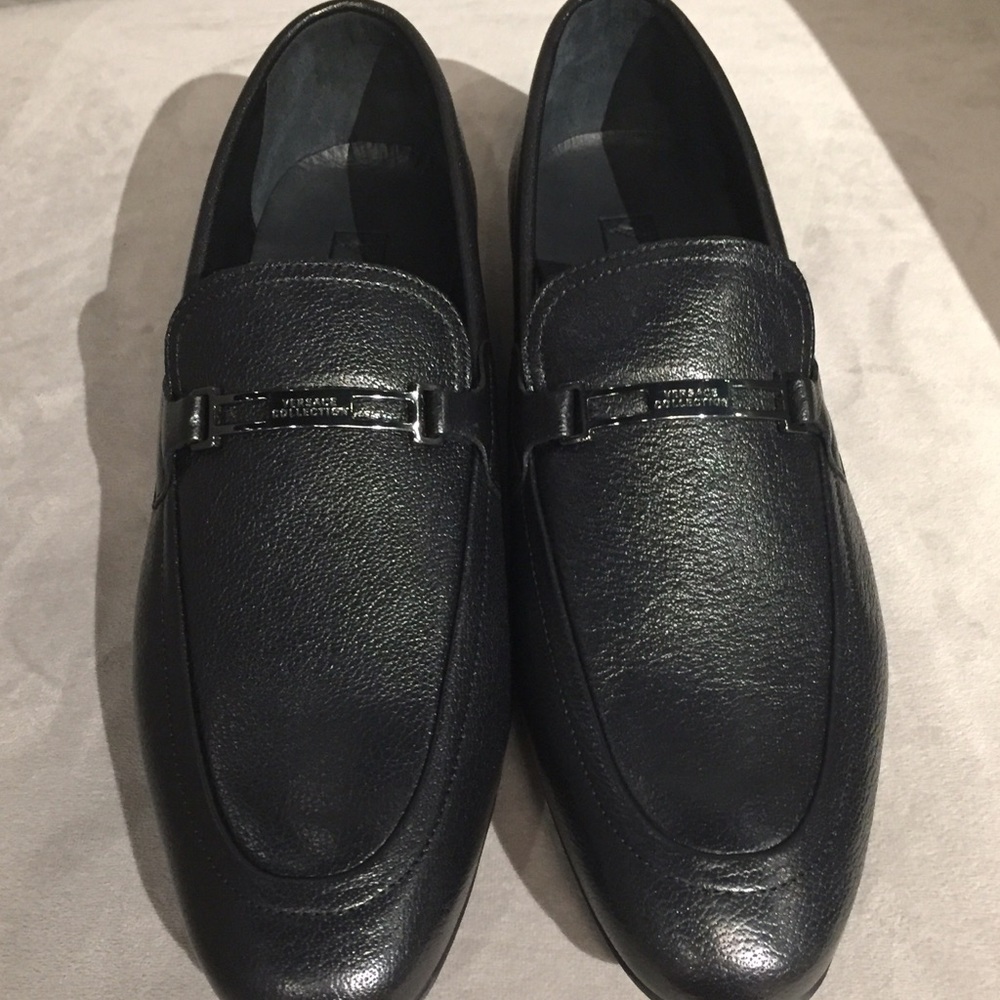 🔹 Versace Leather Men's Loafers!