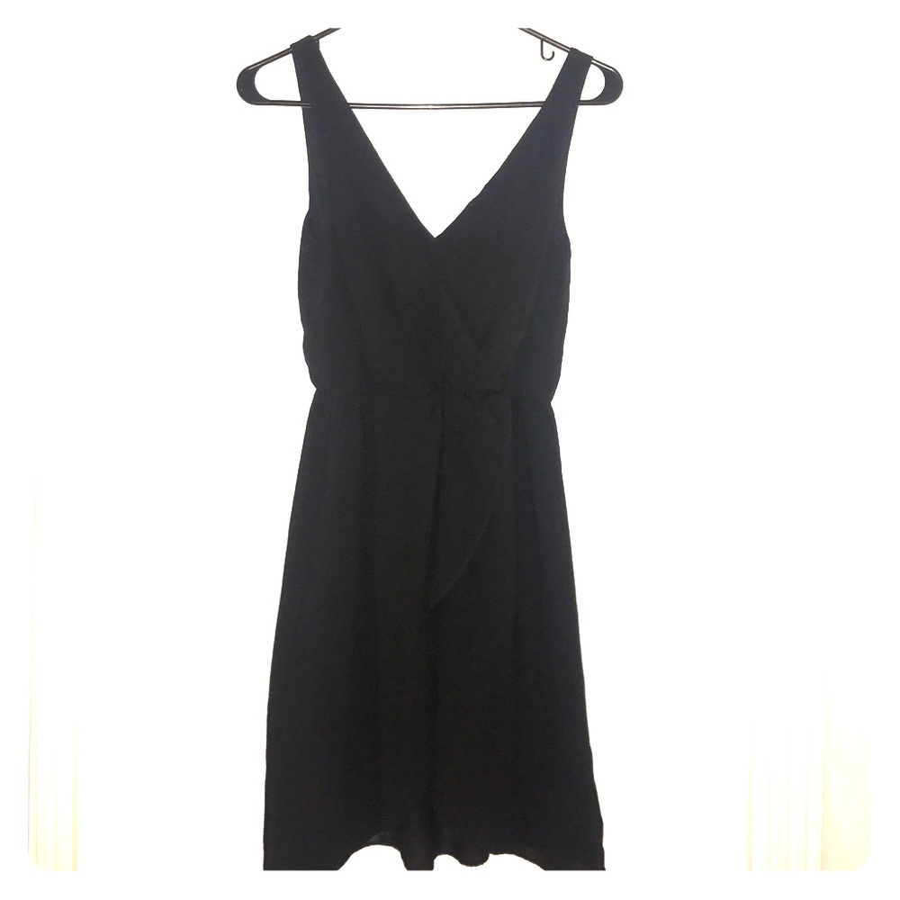 Vneck Sleeveless Cinched Dress