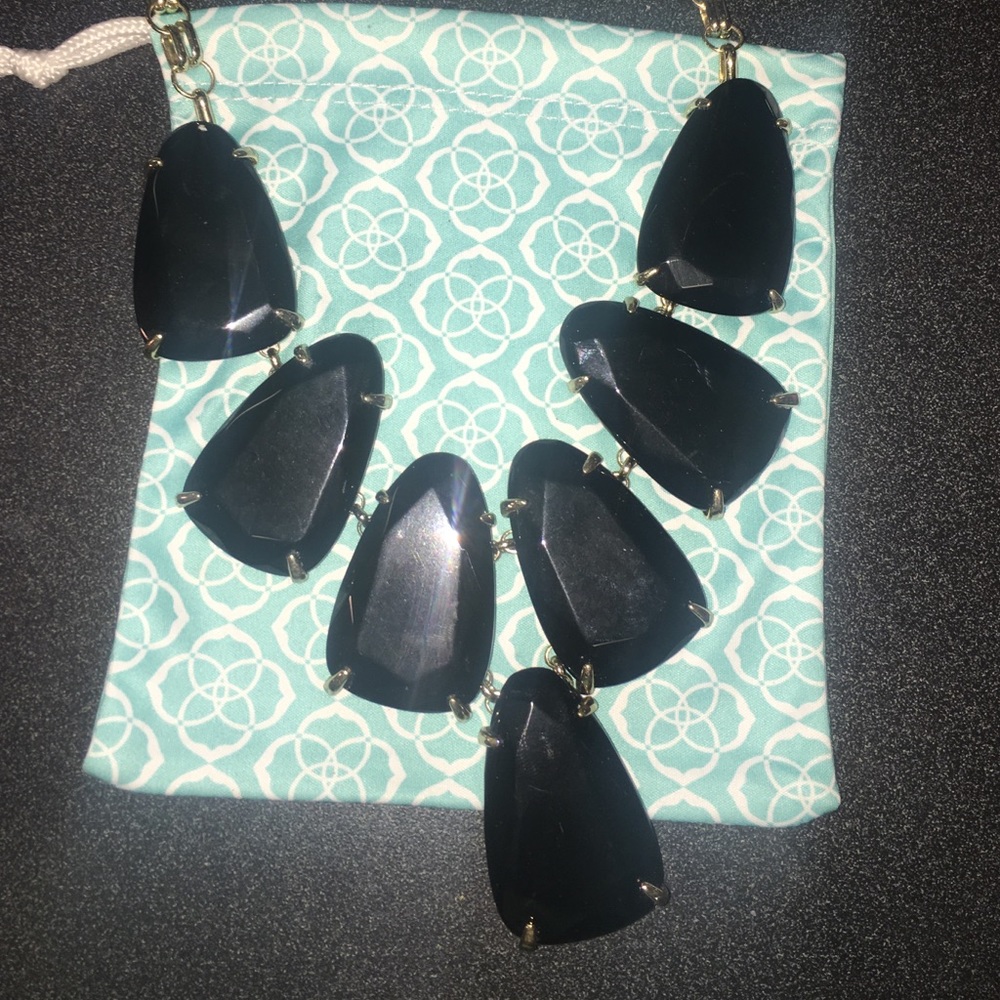 Harlow Statement Necklace in Black