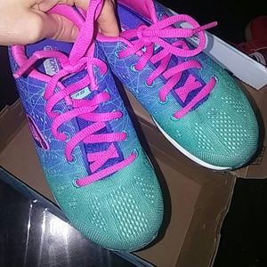 LAST DAY! Sketchers memory foam girls 13 sneakers