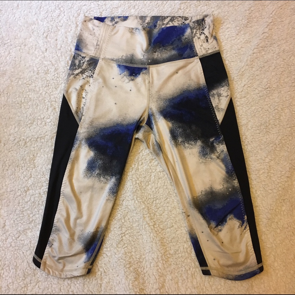 Milky Way crop Capri lulu wunder under leggings
