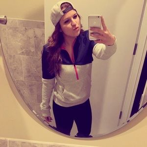 Meet your Posher, Cortni