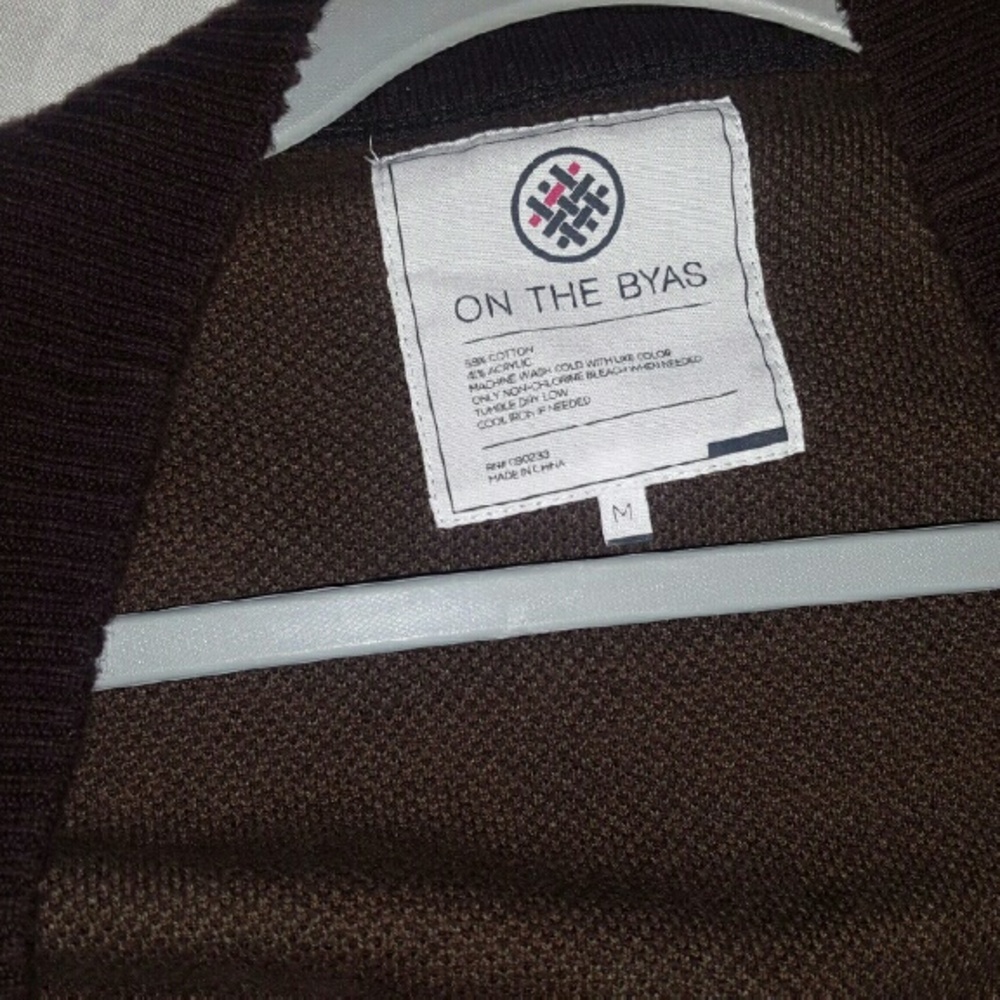 on the byas camden camo jacquard cardigan - Picture 2 of 4