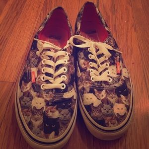 Vans cat shoes