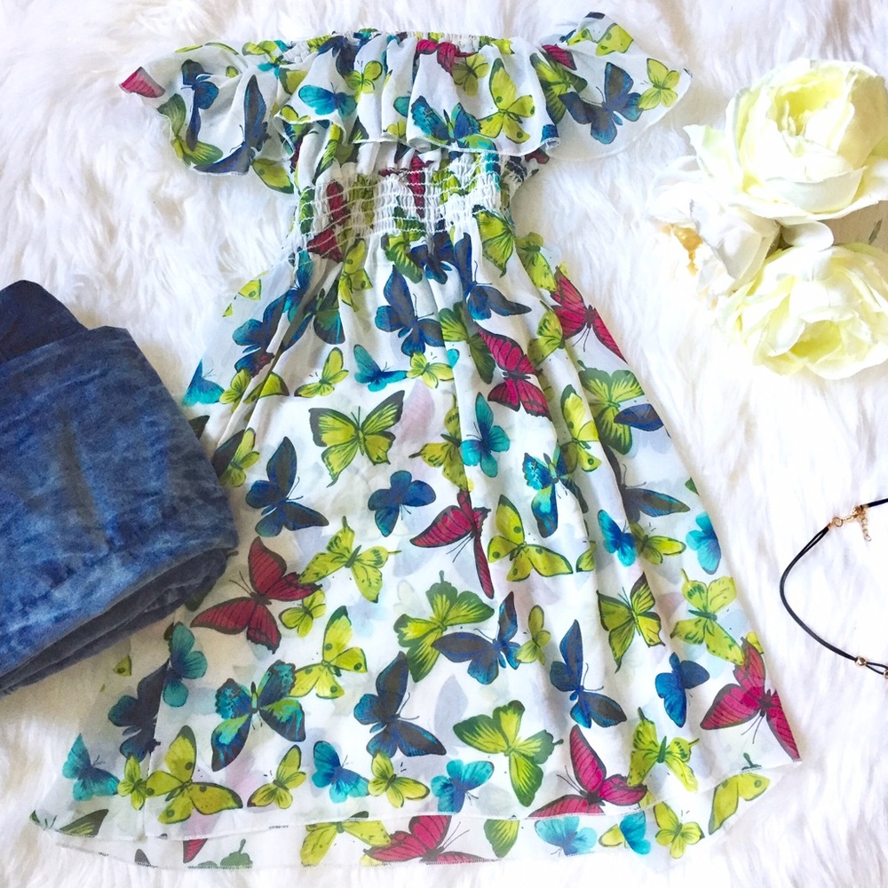 💋NEW: Butterfly pattern top - Picture 2 of 3
