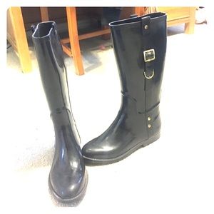 Rain boots - never worn!